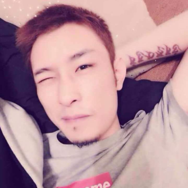 难得拥抱的第一张照片--江苏蓝颜知己交友网