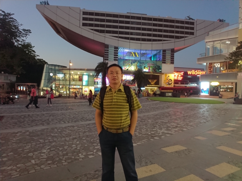 人间四月天的第一张照片--江苏蓝颜知己交友网