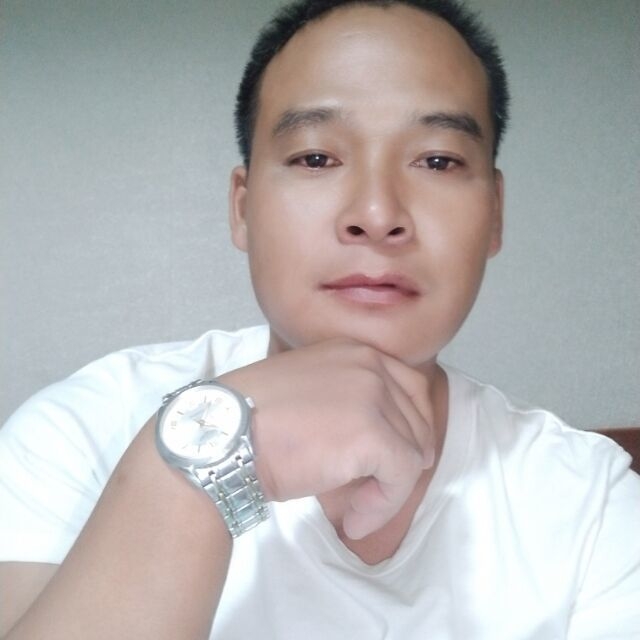 一点红的第一张照片--江苏蓝颜知己交友网