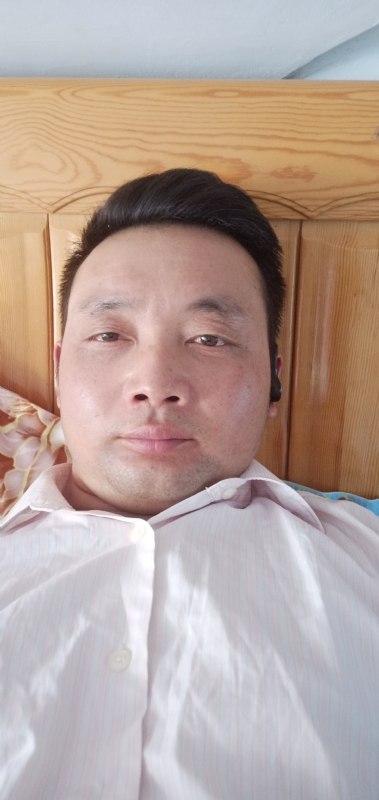 转角的第一张照片--江苏蓝颜知己交友网