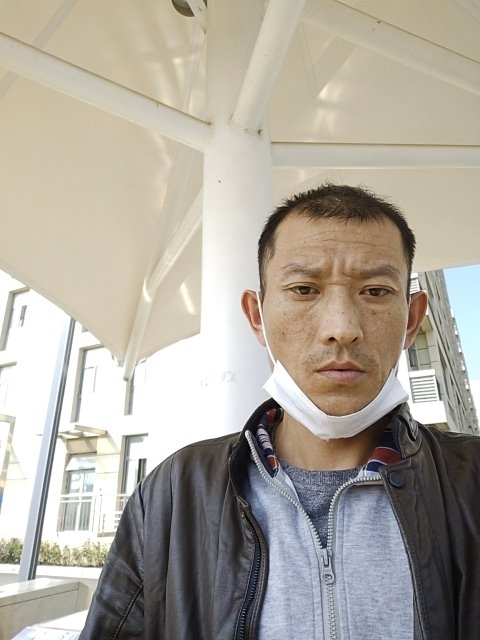 孤狼的第一张照片--江苏蓝颜知己交友网