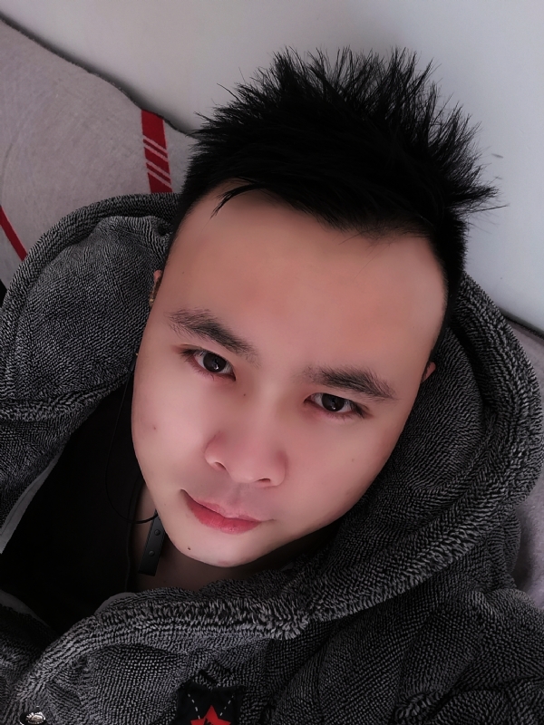 明明的第一张照片--江苏蓝颜知己交友网