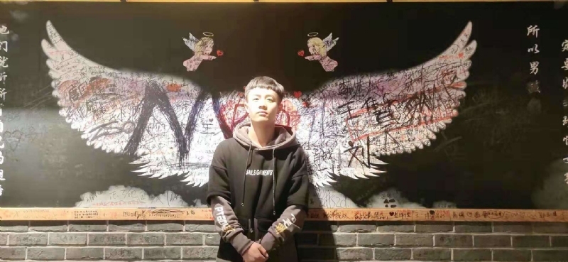 水彩画师的第一张照片--江苏蓝颜知己交友网