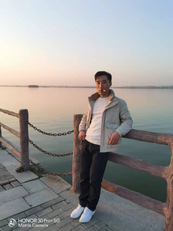 望月兔的第一张照片--江苏蓝颜知己交友网