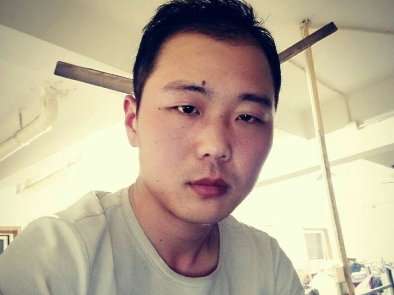 听听那冷雨的第一张照片--江苏蓝颜知己交友网