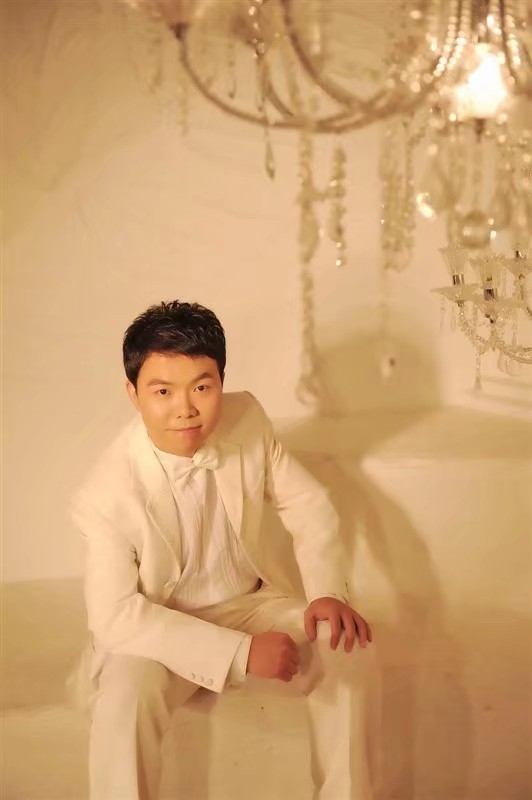 龙樱花的第一张照片--江苏蓝颜知己交友网