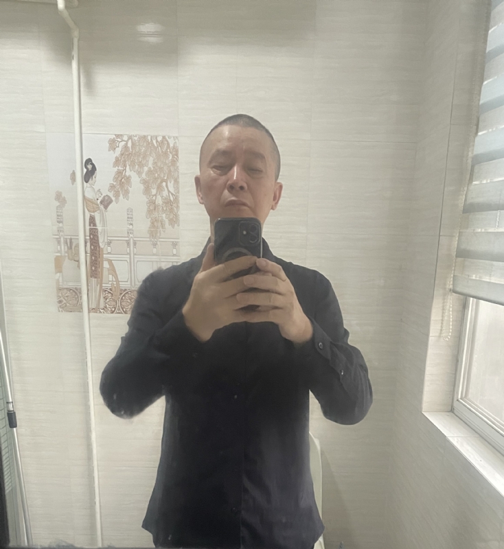 荣哥的第一张照片--江苏蓝颜知己交友网