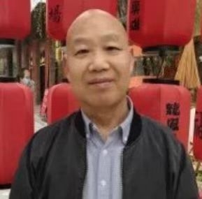 教师作家诗人的第一张照片--江苏蓝颜知己交友网